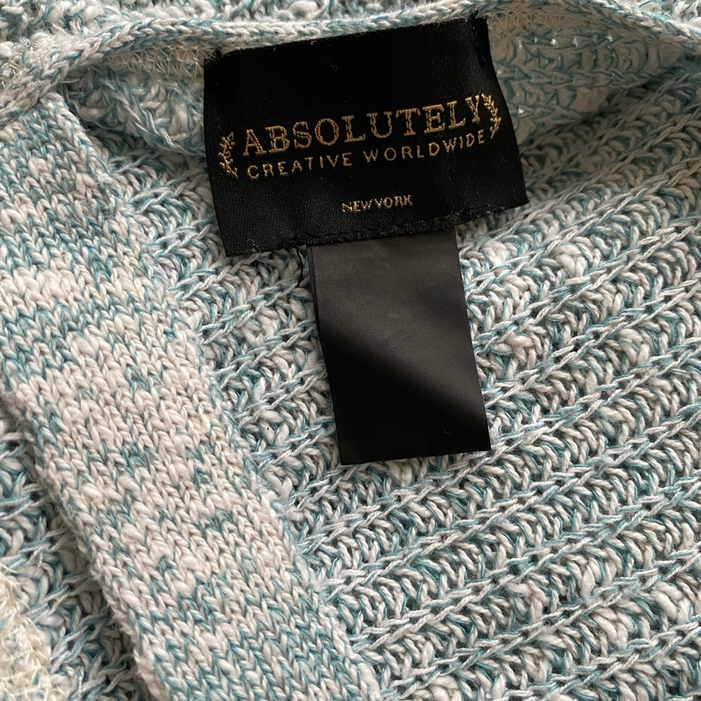 Sweater - Picture 3 of 3